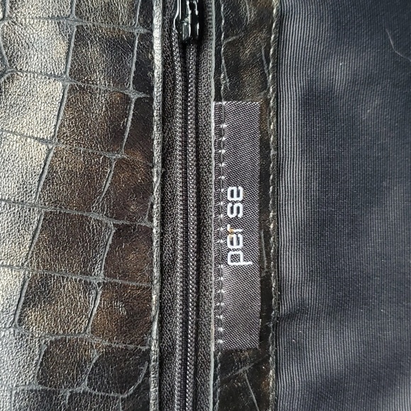 Per Se Black Bronze Leather Envelope Over the Shoulder Purse - Picture 4 of 7